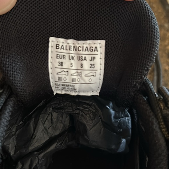 Balenciaga Drive Sneaker - Picture 8 of 9